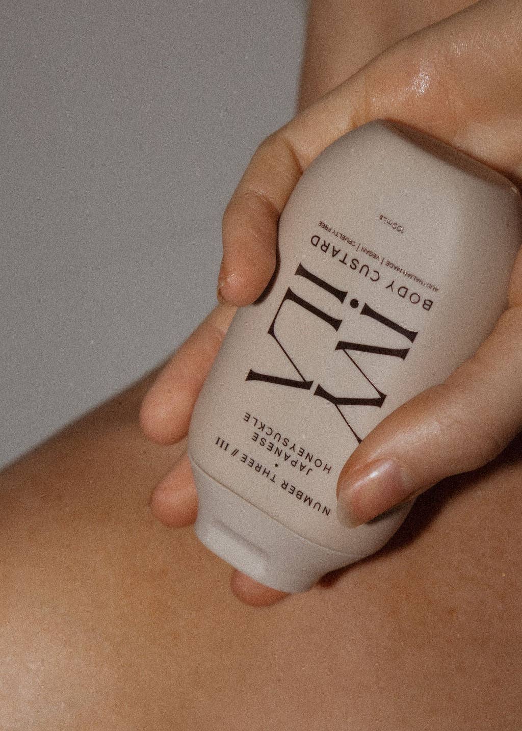 NUMBER THREE // III | JAPANESE HONEYSUCKLE BODY CUSTARD